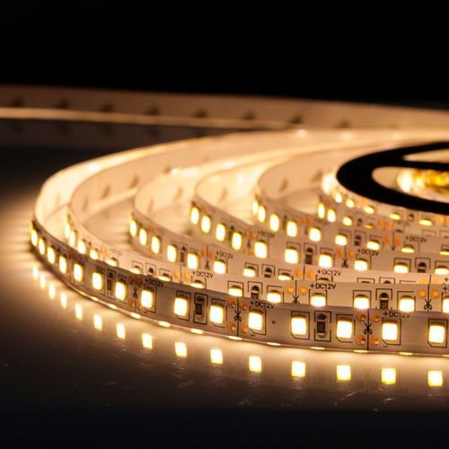 LED стрічка 2835-120 12В 13,5Вт 8мм 3000K, Світлодіодна стрічка BIOM Professional з теплим білим світлом, негерметична, 1м 12298 фото