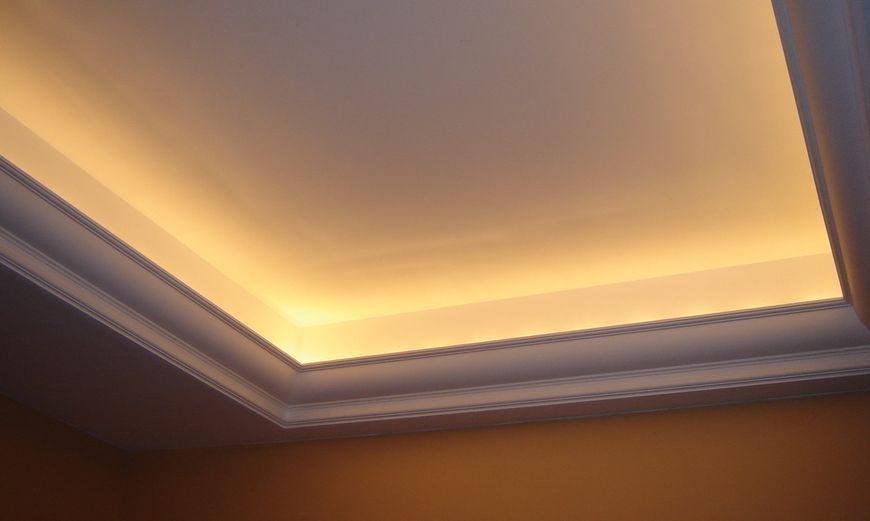 LED стрічка 2835-120 12В 13,5Вт 8мм 3000K, Світлодіодна стрічка BIOM Professional з теплим білим світлом, негерметична, 1м 12298 фото